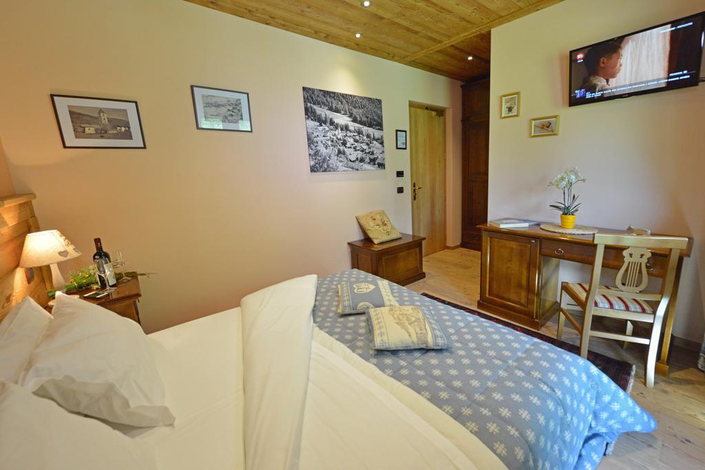 Miravalle Bed & Breakfast Antey-Saint-André Rom bilde