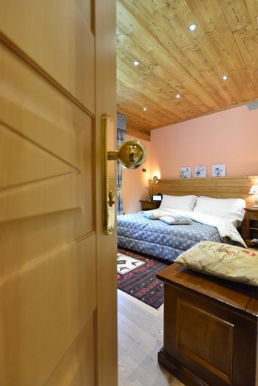 Miravalle Bed & Breakfast Antey-Saint-André Rom bilde